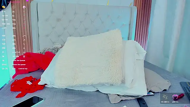 Snapshot of amelie_leigh chatting on 13, 2, 2025 amelie leigh online show from 13, 2, 2025