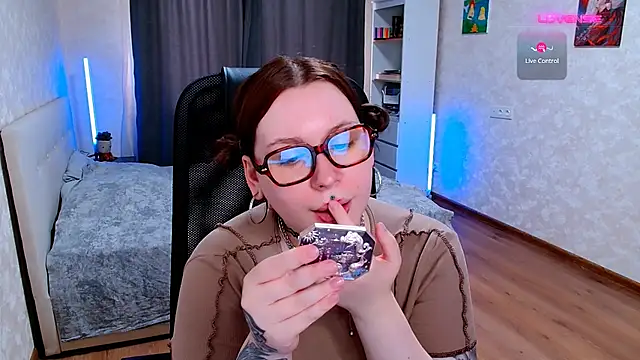 Snapshot of Blueberry-baby chatting on 21, 7, 2026 Blueberry-baby online show from 21, 7, 2026