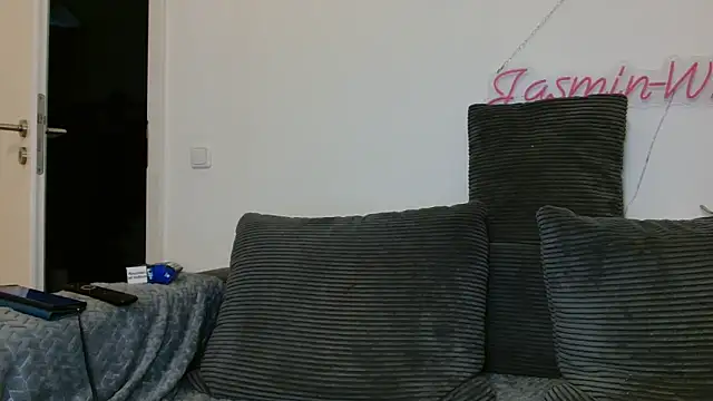 Jasmin-White online show from 18, 6, 2026