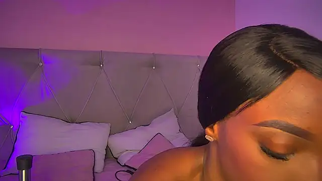 FiorelaLenin online show from 12, 10, 2025