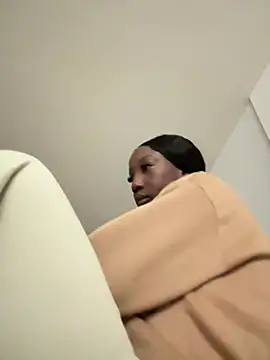 FiorelaLenin online show from 15, 2, 2026