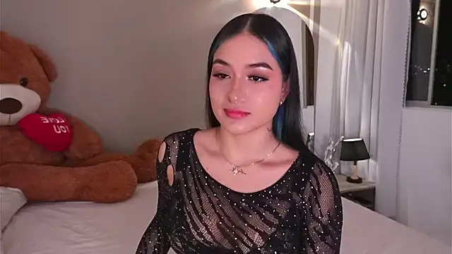 AnnyHizzle online show from 13, 11, 2025