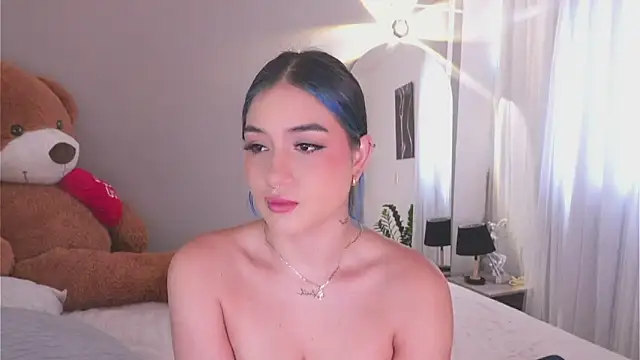 AnnyHizzle online show from 23, 10, 2025