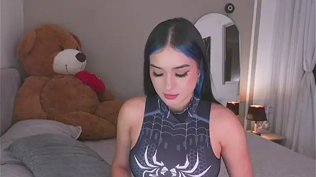 AnnyHizzle online show from 7, 10, 2025