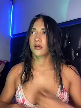 Snapshot of mailyreid chatting on 13, 3, 2025 mailyreid online show from 13, 3, 2025