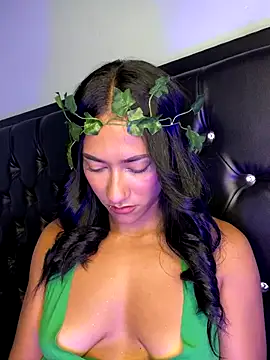 Snapshot of mailyreid chatting on 1, 11, 2025 mailyreid online show from 1, 11, 2025