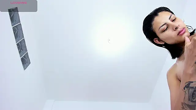 Tinny and Candy online show from 20, 9, 2025