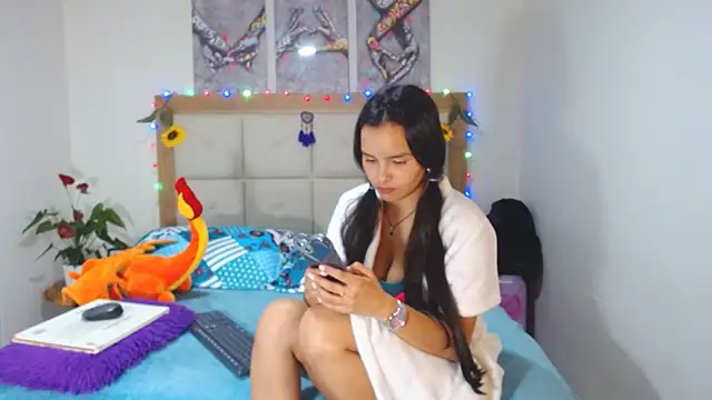 valentina hearts online show from 13, 3, 2025