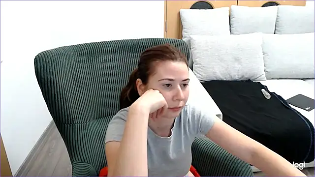 VioletaFlower7 online show from 14, 9, 2025