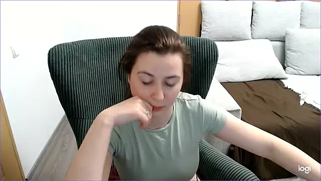 VioletaFlower7 online show from 15, 3, 2026