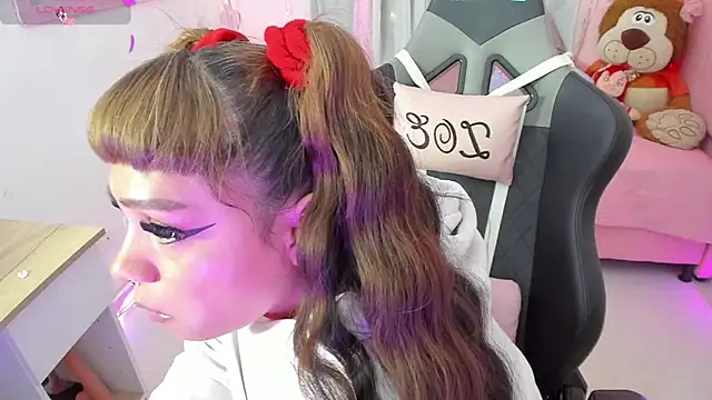 zoesullivan online show from 14, 9, 2025