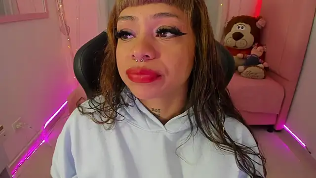 zoesullivan online show from 26, 9, 2025