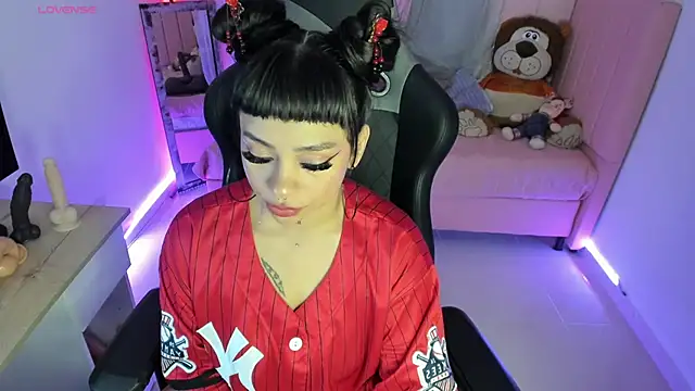 zoesullivan online show from 21, 2, 2025