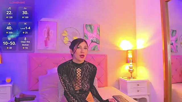 Ginger Violetta  online show from 23, 9, 2025