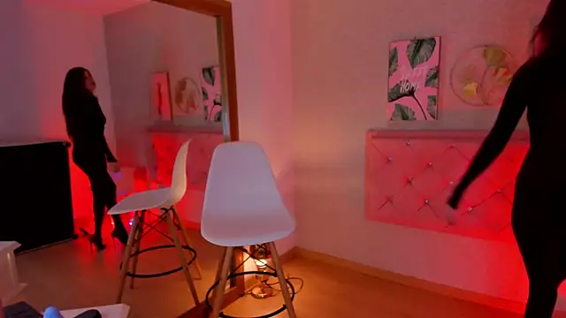 Ginger Violetta  online show from 8, 2, 2025