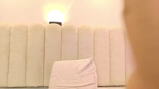 Juliabadlee online show from 11, 3, 2026