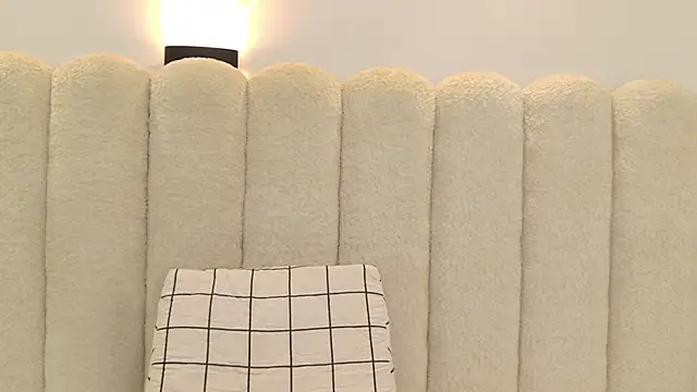 Juliabadlee online show from 26, 11, 2025