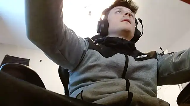 Irishbubblebutt69 online show from 21, 2, 2025