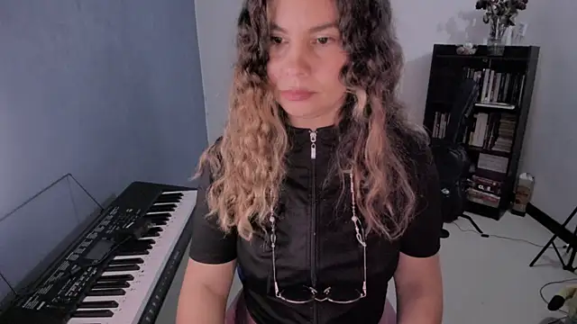 gigi stephans online show from 14, 7, 2026