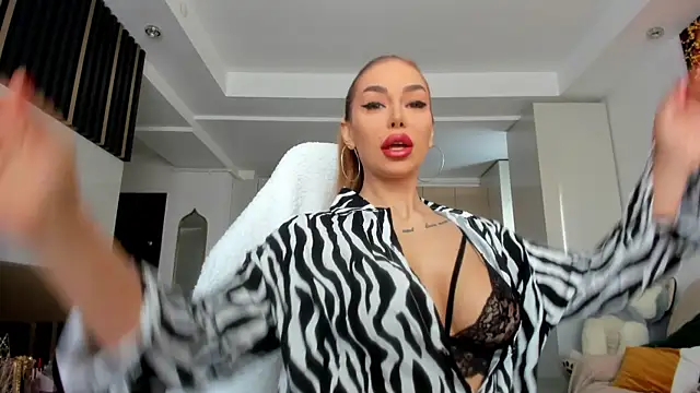 Alessa Burns online show from 19, 2, 2025