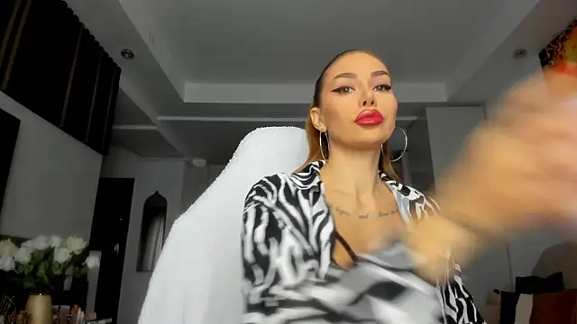 Alessa Burns online show from 28, 2, 2025