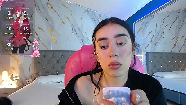 Julieta De Los Angeles online show from 1, 2, 2025