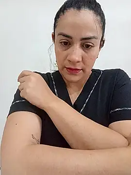 XGabrielaXX online show from 11, 11, 2025