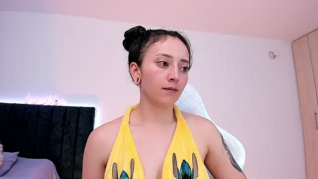 liaqueen610 online show from 11, 3, 2025