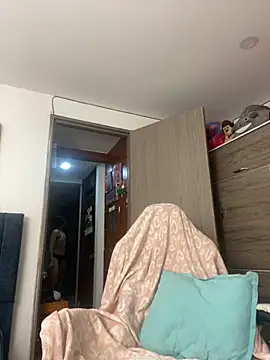 liaqueen610 online show from 13, 10, 2025