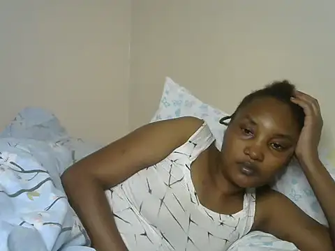 Snapshot of StacyGee24 chatting on 26, 11, 2025 StacyGee24 online show from 26, 11, 2025