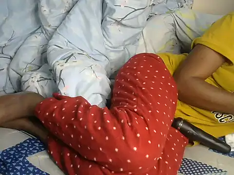 Snapshot of StacyGee24 chatting on 5, 11, 2025 StacyGee24 online show from 5, 11, 2025