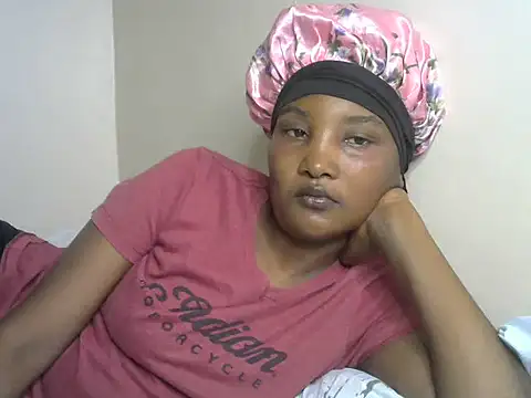 StacyGee24 online show from 4, 12, 2025