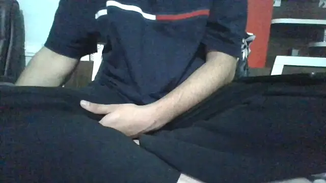 lovehalf08 online show from 4, 1, 2025