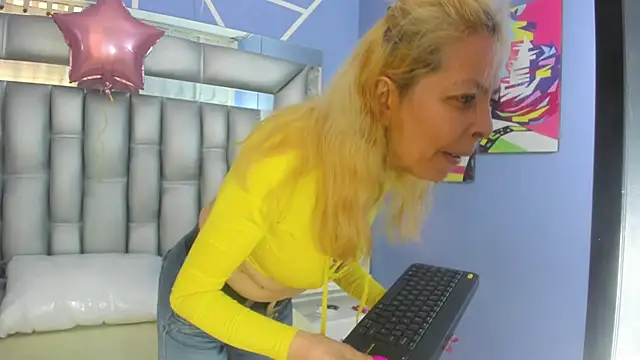 sophia ny online show from 18, 11, 2025