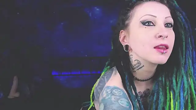 MartthaKatze online show from 1, 12, 2024