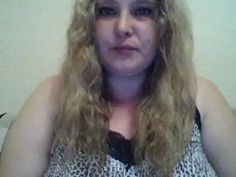 Snapshot of ParisMimi chatting on 10, 6, 2026 ParisMimi online show from 10, 6, 2026