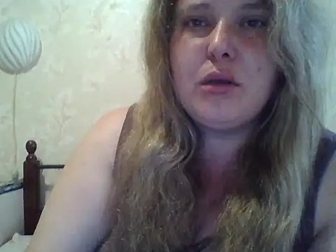 Snapshot of ParisMimi chatting on 10, 6, 2026 ParisMimi online show from 10, 6, 2026
