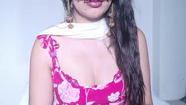 Snapshot of Aashika-Kaur chatting on 5, 7, 2026 Aashika-Kaur online show from 5, 7, 2026