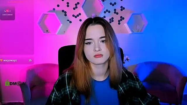 liana kisses online show from 21, 11, 2025