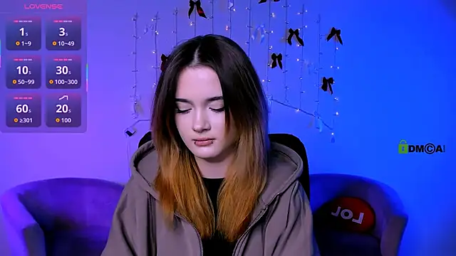 liana kisses online show from 3, 2, 2026