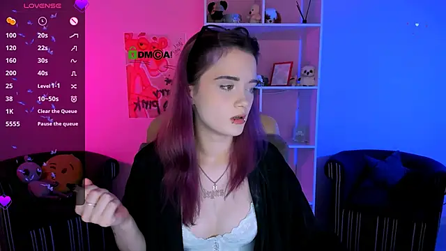 liana kisses online show from 20, 9, 2025