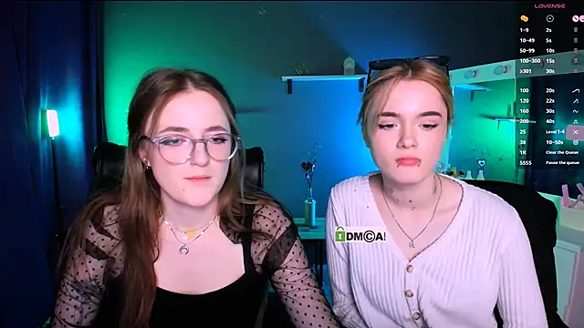 liana kisses online show from 3, 3, 2025