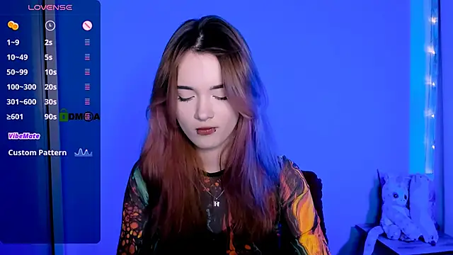 liana kisses online show from 5, 10, 2025