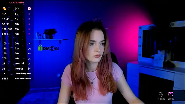 liana kisses online show from 4, 10, 2025