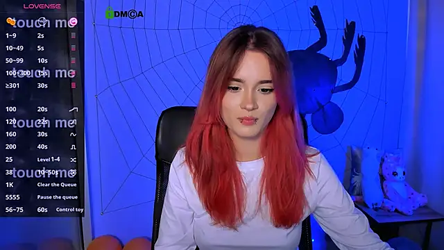 liana kisses online show from 28, 10, 2025