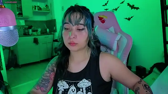 FernandaOrtegaaa online show from 10, 10, 2025