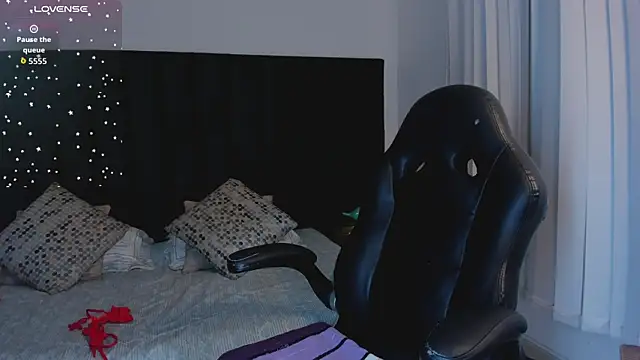 BarbaraKnox  online show from 11, 10, 2025