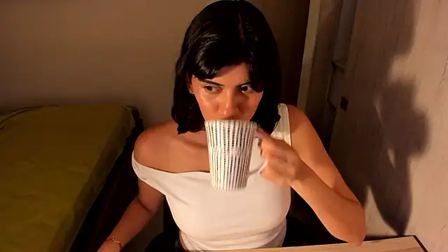Snapshot of misstoya chatting on 10, 6, 2026 misstoya online show from 10, 6, 2026