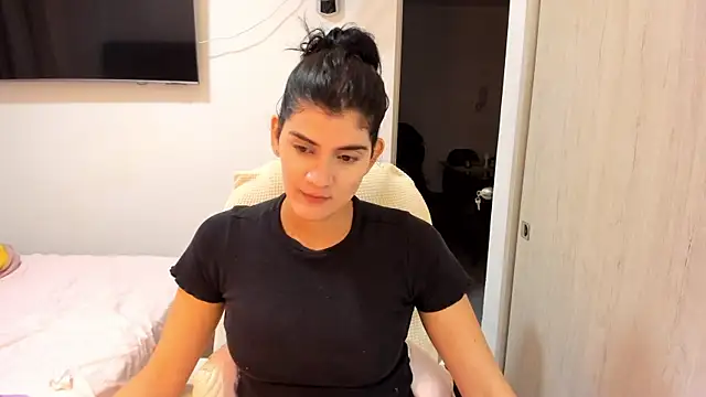 misstoya online show from 19, 11, 2025