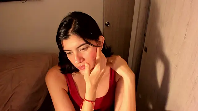 misstoya online show from 20, 5, 2026